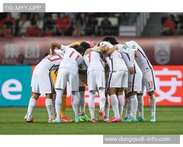 姚明下课声音引发热议球迷对未来执教方向充满期待与担忧