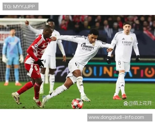 莱比锡逆袭巴黎圣日耳曼5-1大胜帽子戏法震撼全场引发历史冷门